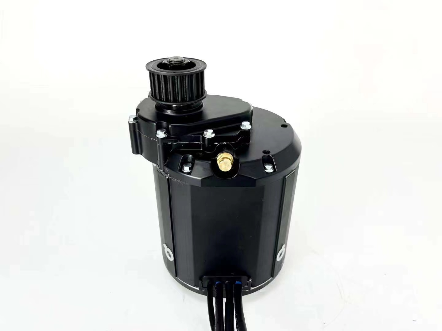 New Arrival- QS138 90H V3 4000W Internal gearbox Mid-drive Motor Water cooling type